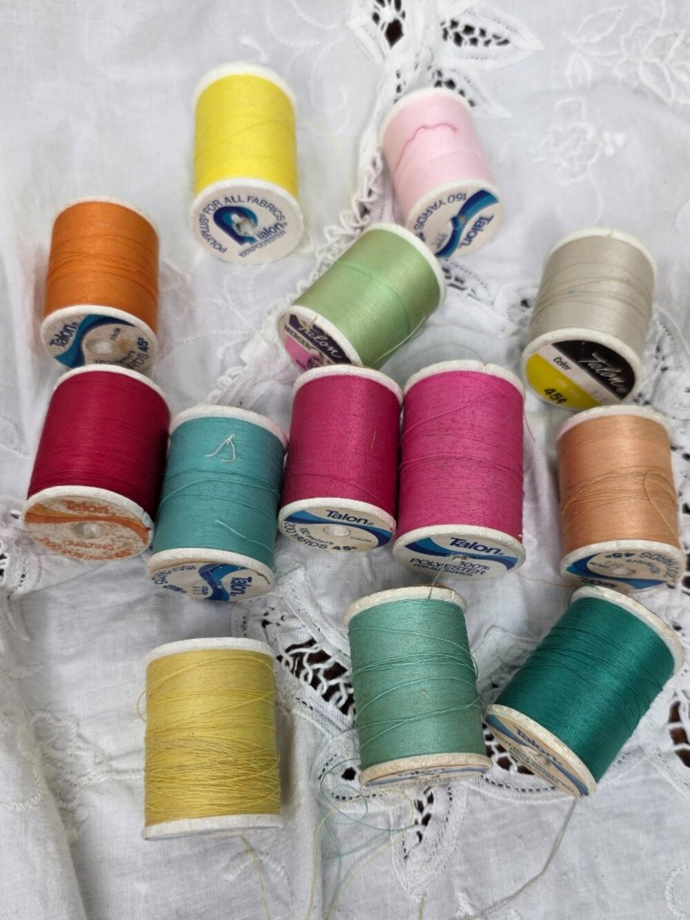 Lot of 40 Talon Thread Multi Color 3 New 37 Used Styrofoam Plastic Spools Vint - Picture 11 of 14